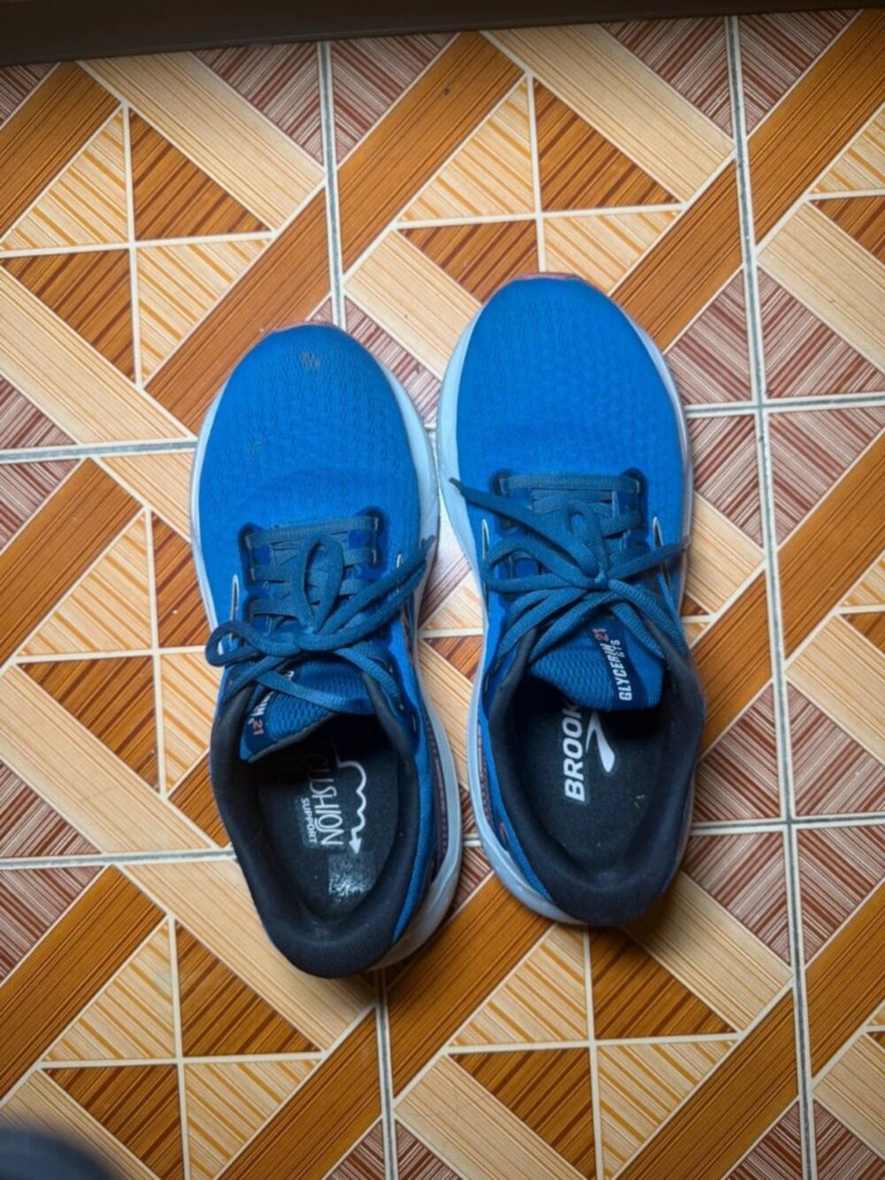 Women's Blue Cushioned Running Shoes US 9